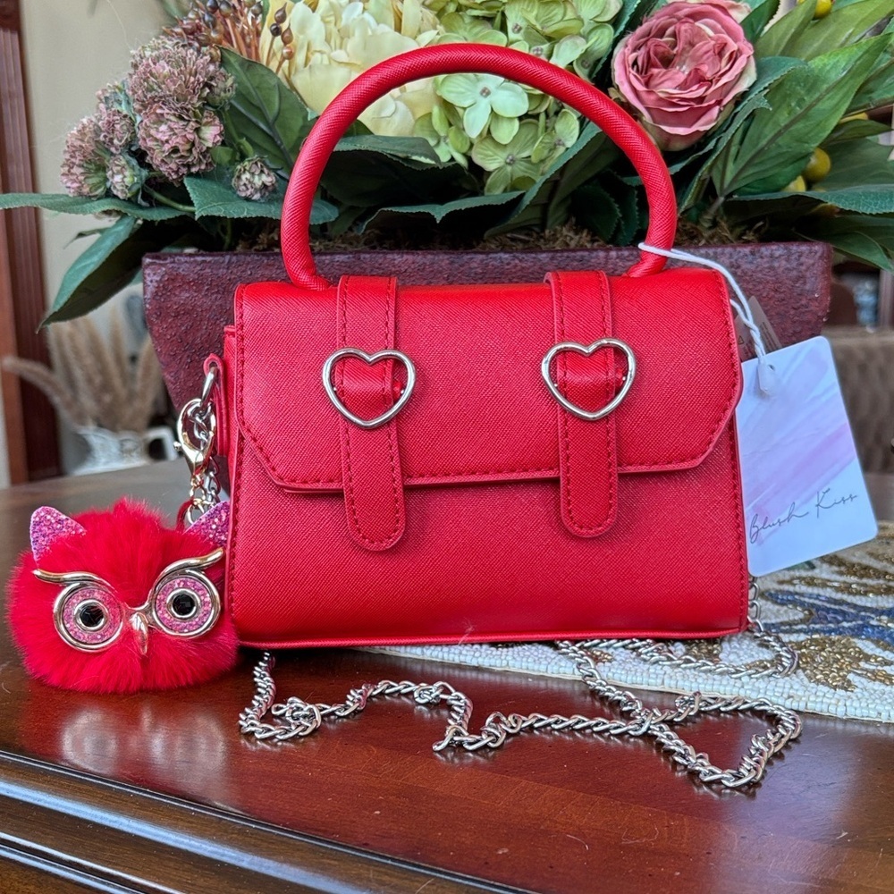 Brand New Blush Kiss Red Heart Vegan Leather Top Flap Crossbody Chain Purse Owl